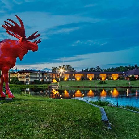 Surestay Plus Hotel By Best Western Блэк-Ривер-Фолс Экстерьер фото